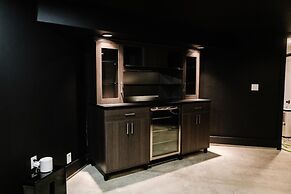 Dt Hot Tub Sauna Huge Yard