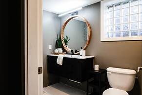 Dt Hot Tub Sauna Huge Yard