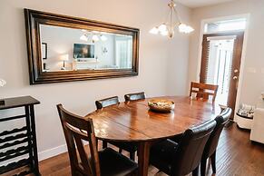 Lakefront Pool Side Townhouse -barona Beach