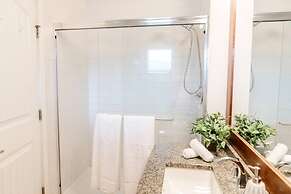 Lakefront Pool Side Townhouse -barona Beach