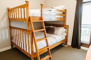 Lakefront Pool Side Townhouse -barona Beach