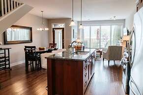 Lakefront Pool Side Townhouse -barona Beach