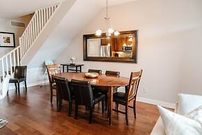 Lakefront Pool Side Townhouse -barona Beach