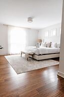 Private Luxury Oasis w Pool HT Parking