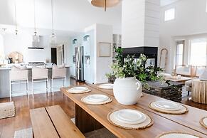 Private Luxury Oasis w Pool HT Parking