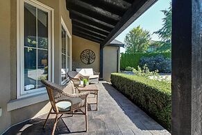 Private Luxury Oasis w Pool HT Parking