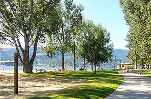 Private Luxury Oasis w Pool HT Parking