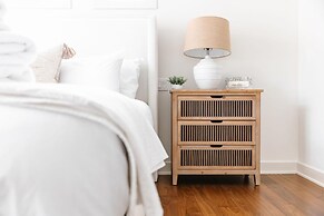 Private Luxury Oasis w Pool HT Parking