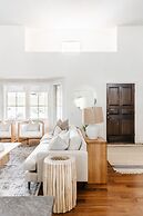 Private Luxury Oasis w Pool HT Parking