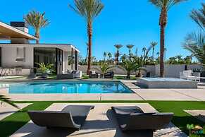Luxurious Rancho Mirage Estate w Pool Spa