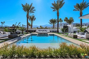 Luxurious Rancho Mirage Estate w Pool Spa