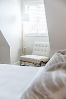 The Oxen - Dt Home w Putting Green and Tons of Parking