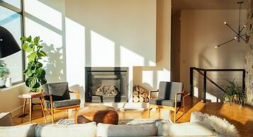 Salt w Pool Sauna Lake View Upper Mission Lux