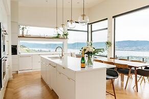 Salt w Pool Sauna Lake View Upper Mission Lux