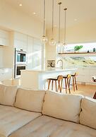 Salt w Pool Sauna Lake View Upper Mission Lux