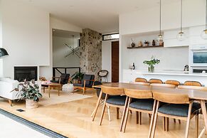 Salt w Pool Sauna Lake View Upper Mission Lux