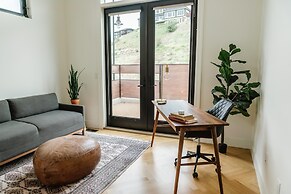 Salt w Pool Sauna Lake View Upper Mission Lux