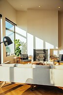 Salt w Pool Sauna Lake View Upper Mission Lux