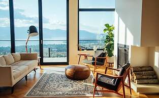 Salt w Pool Sauna Lake View Upper Mission Lux