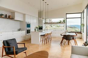 Salt w Pool Sauna Lake View Upper Mission Lux