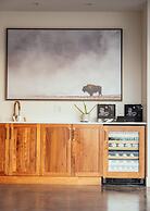 Salt w Pool Sauna Lake View Upper Mission Lux