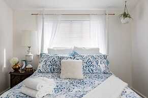 Gorgeous Bungalow With a Backyard Deck