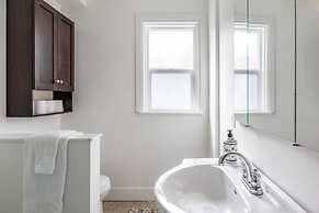 Gorgeous Bungalow With a Backyard Deck