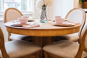 Gorgeous Bungalow With a Backyard Deck