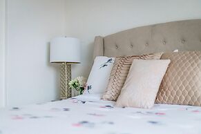 Gorgeous Bungalow With a Backyard Deck