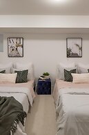 DT 3-lvl Townhouse w Rooftop Patio