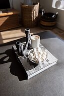 DT 3-lvl Townhouse w Rooftop Patio