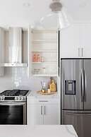 DT 3-lvl Townhouse w Rooftop Patio