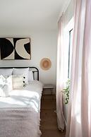 DT 3-lvl Townhouse w Rooftop Patio