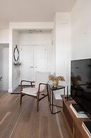 DT 3-lvl Townhouse w Rooftop Patio