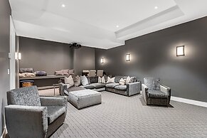 Lakeview Luxury Home in Vineyard w Infinity Pool hot tub