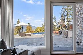 Lakeview Luxury Home in Vineyard w Infinity Pool hot tub