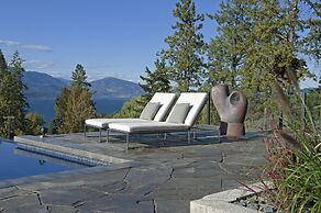 Lakeview Luxury Home in Vineyard w Infinity Pool hot tub