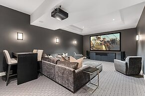 Lakeview Luxury Home in Vineyard w Infinity Pool hot tub