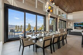 Lakeview Luxury Home in Vineyard w Infinity Pool hot tub