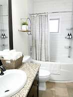 Beachfront Lakeview Condo at Barona