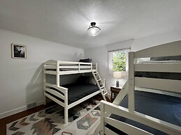 4BDR Long Lake Peninsula Home 7967