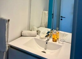 2 bed apartment Ocean Drive Country Bldg