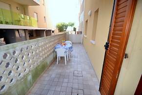 Comfortable Flat for 4 Guests by the Beach