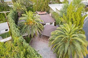 Dos Palos by Avantstay Mod Hollywood Sanctuary