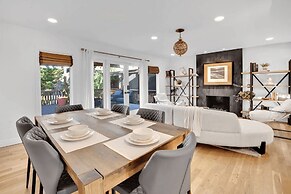 Dos Palos by Avantstay Mod Hollywood Sanctuary