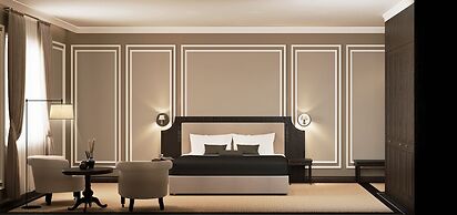 GoldenEye Hotel & Casino