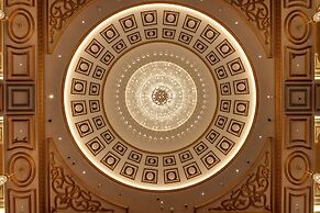 GoldenEye Hotel & Casino