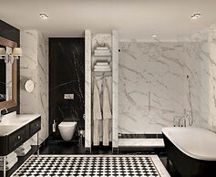 GoldenEye Hotel & Casino