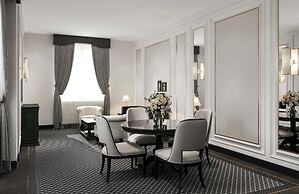 GoldenEye Hotel & Casino