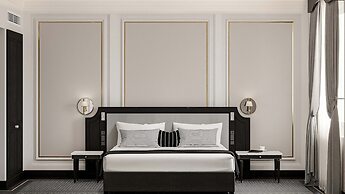 GoldenEye Hotel & Casino